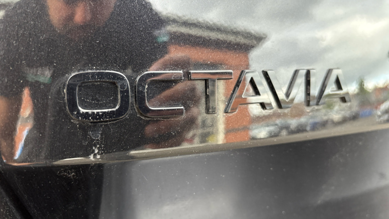 Skoda Octavia 2.0 TDI 150 Sportline 5dr DSG Diesel Estate